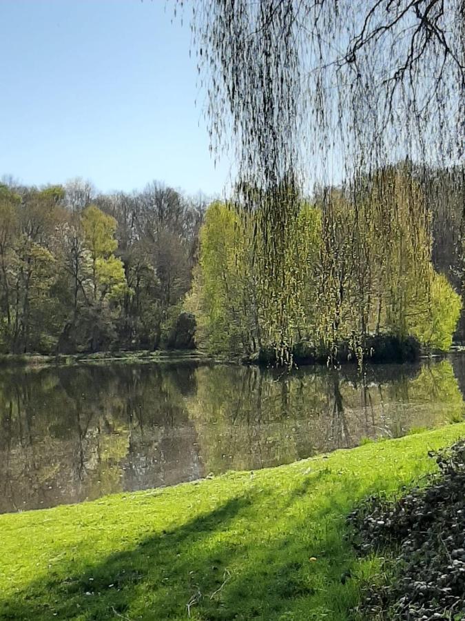 Luxe Gite Met Authentieke Kamers In De Creuse, France Valliere Exterior photo
