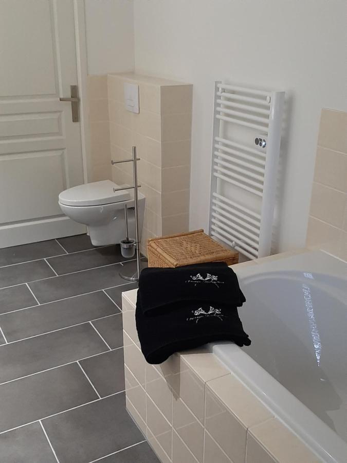 Luxe Gite Met Authentieke Kamers In De Creuse, France Valliere Exterior photo