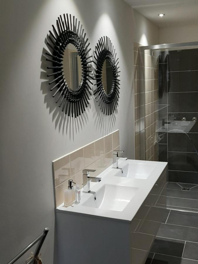 Luxe Gite Met Authentieke Kamers In De Creuse, France Valliere Exterior photo